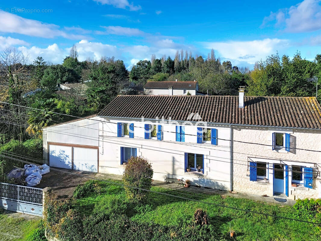 Maison à SAINT-FORT-SUR-GIRONDE
