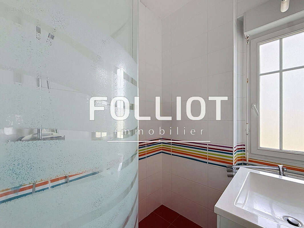 A vendre Maison 6 pièces à Saint-Pair-sur-Mer - Réf. 145972 - photo 12