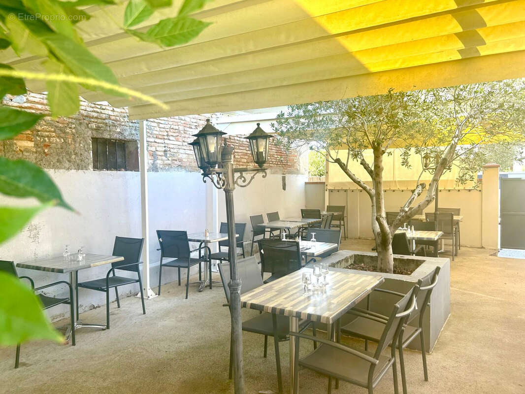 Commerce à LAGARDELLE-SUR-LEZE