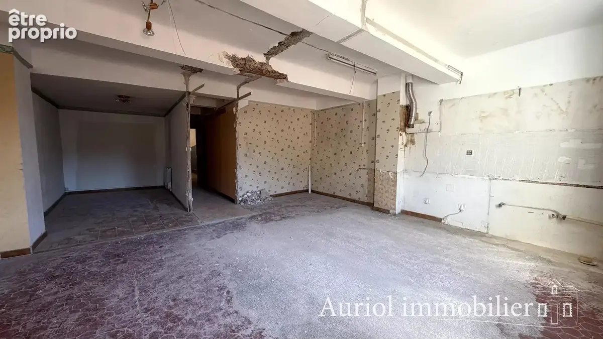 AURIOL Appartement 63 m2 à rénover - photo 2