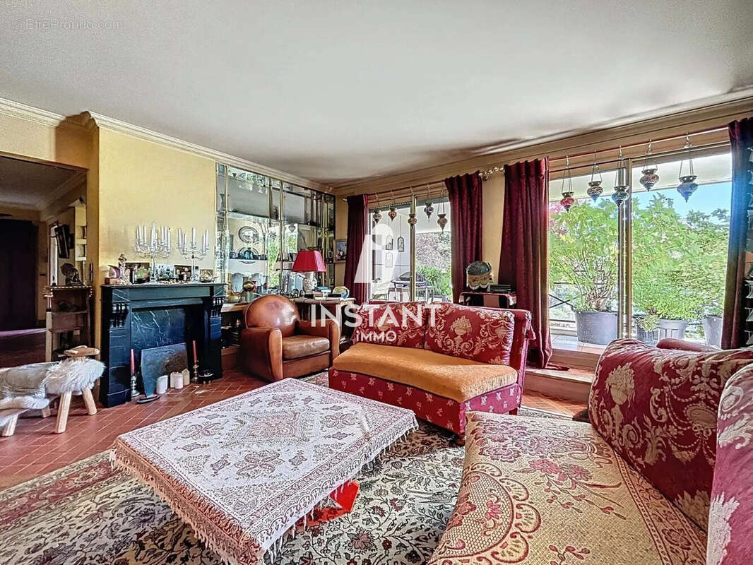 Séjour - Appartement à NOGENT-SUR-MARNE