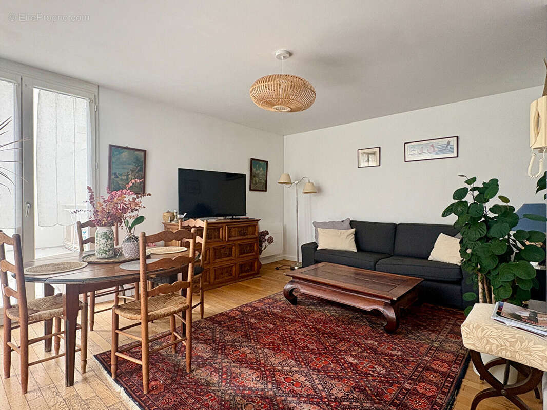 Duplex de 88m² terrasse et parking - Jardin Botanique - photo 4