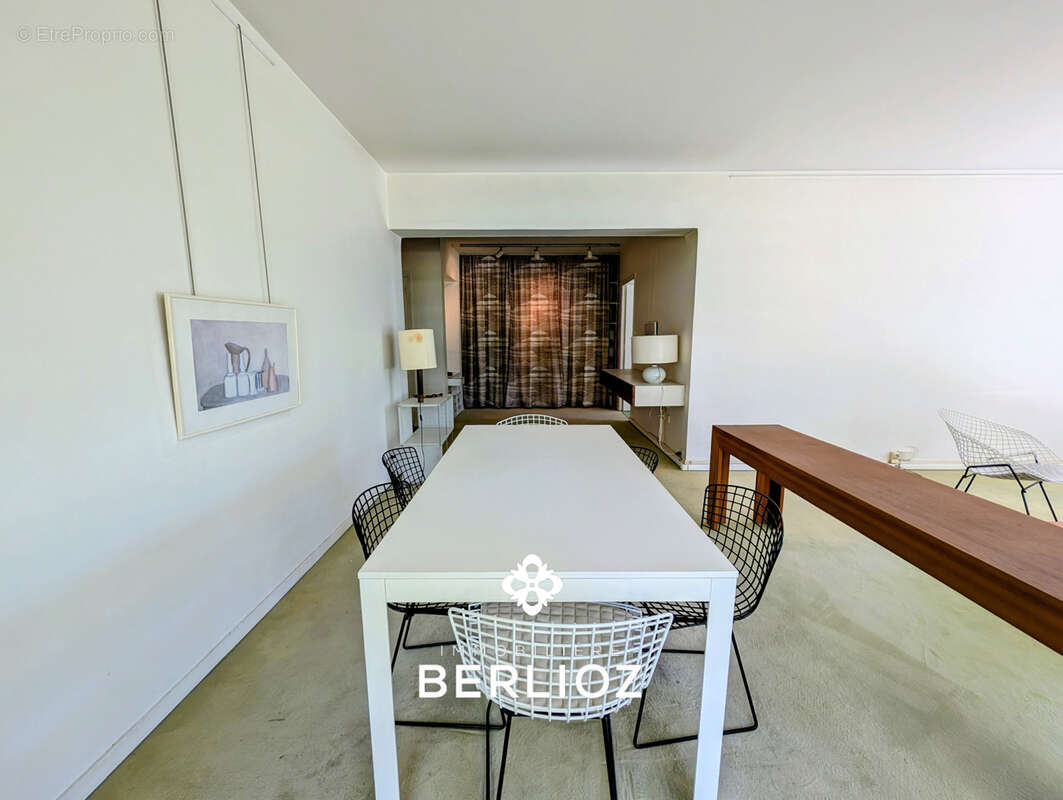 Appartement à MEYLAN