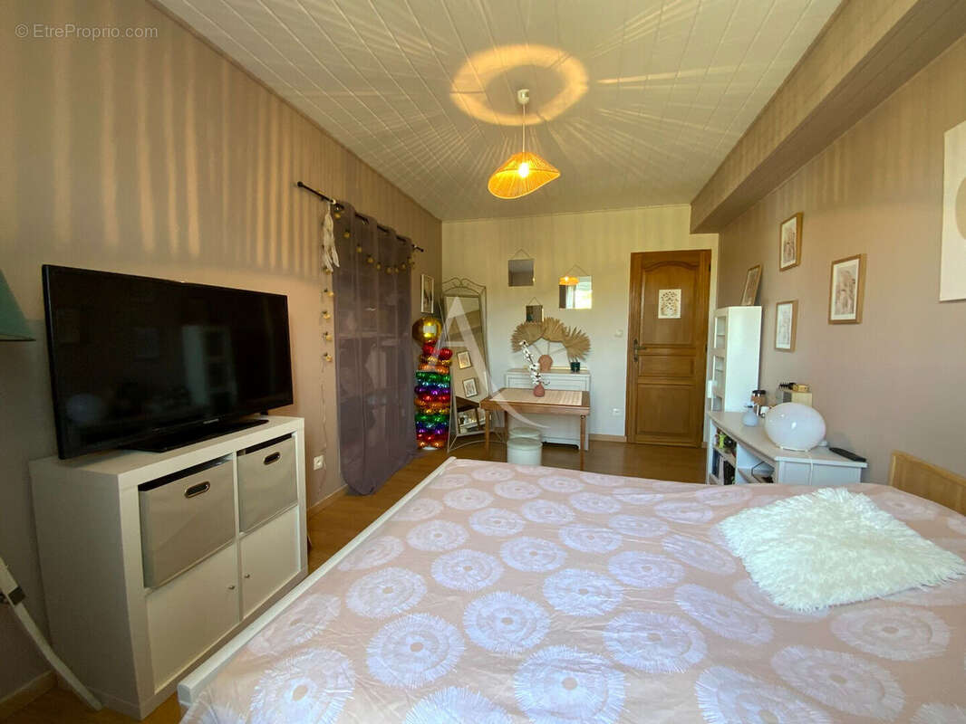 Maison à BARBEZIEUX-SAINT-HILAIRE