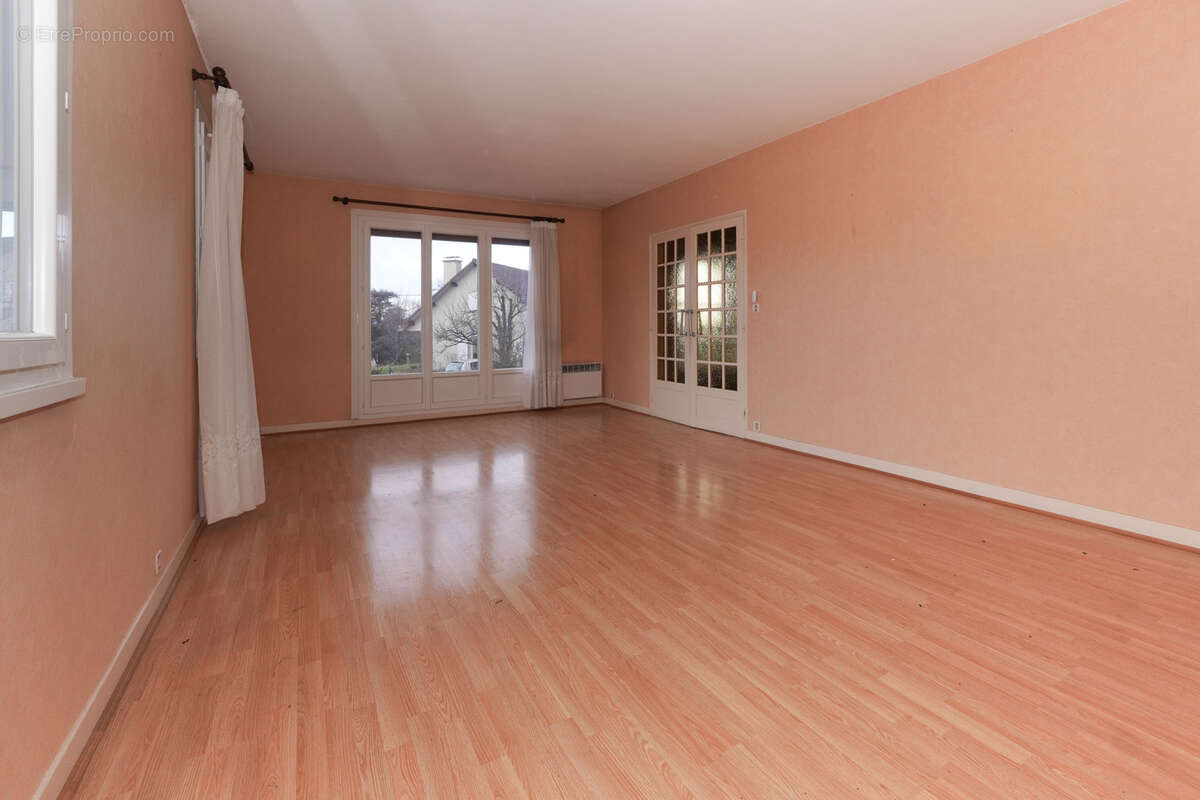 Maison à PONT-DU-CHATEAU