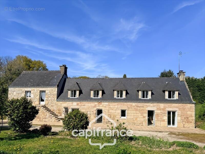 Maison à GUERN