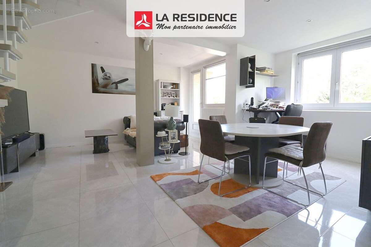 Appartement à VERSAILLES