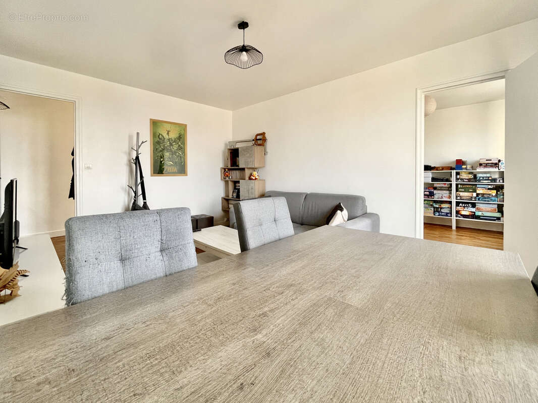 Appartement à MONDEVILLE