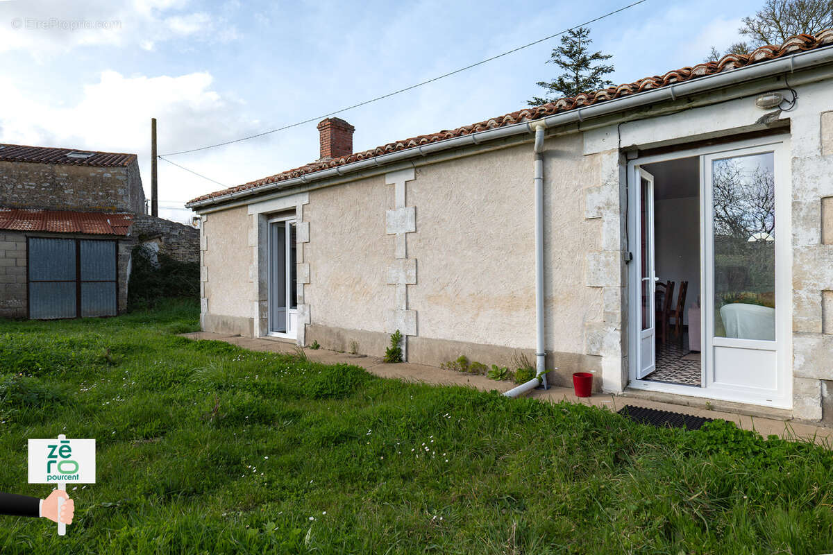 Maison à LAIROUX