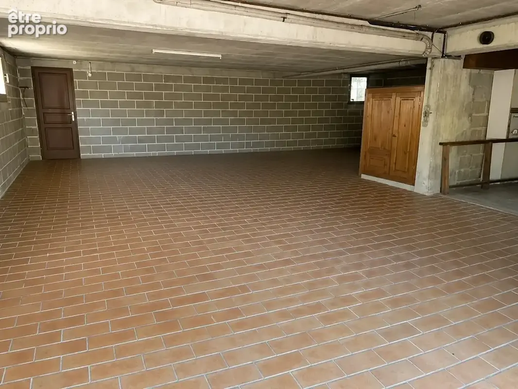 Maison 4 pièces 103 m² à vendre à Chabanais (16150) - photo 4