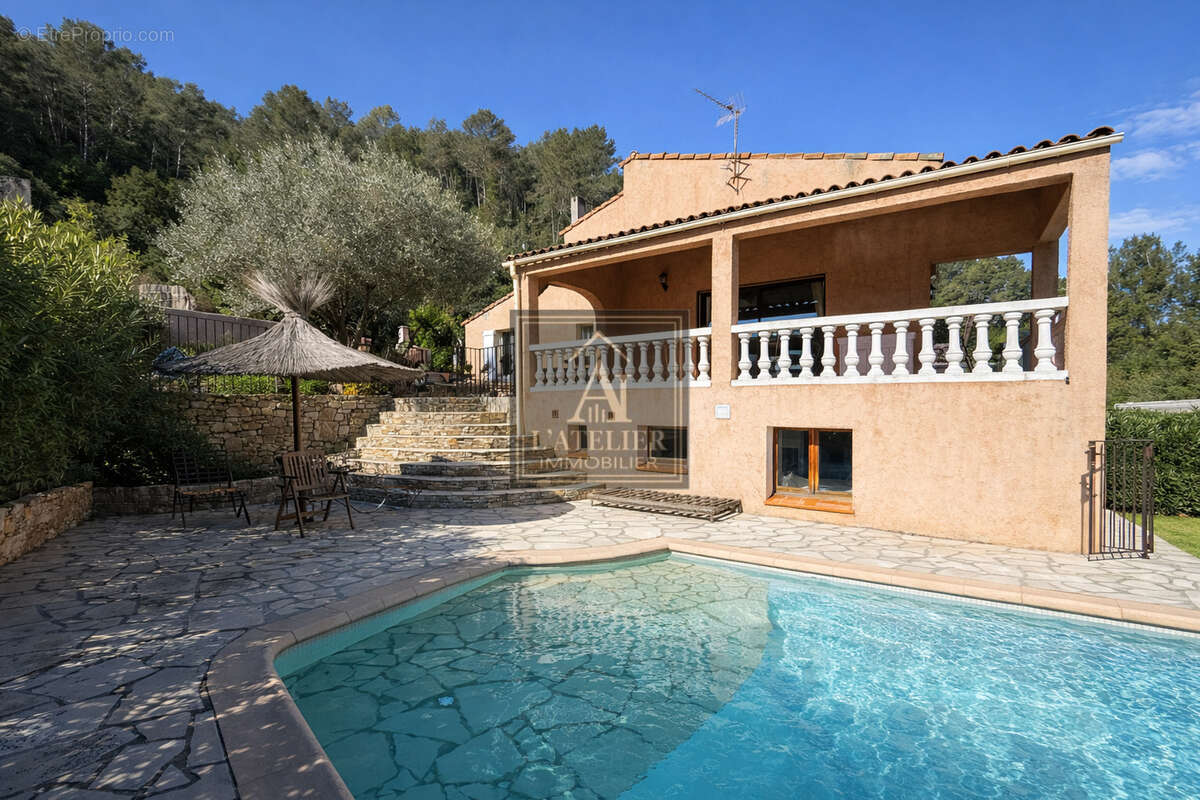 Maison de 175 m2 avec appartement de type2/3 indépendant, piscine et garage sur une parcelle de 1285 m2 - photo 13