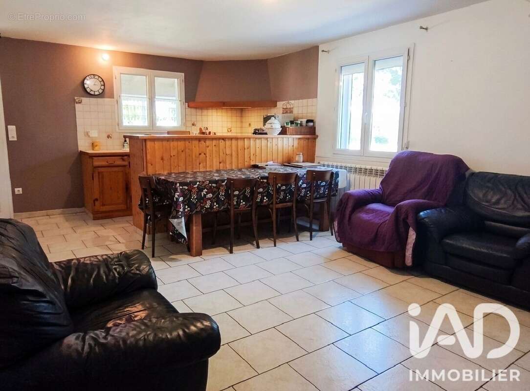 Maison 80 m² à Rieutort-De-Randon  - photo 4