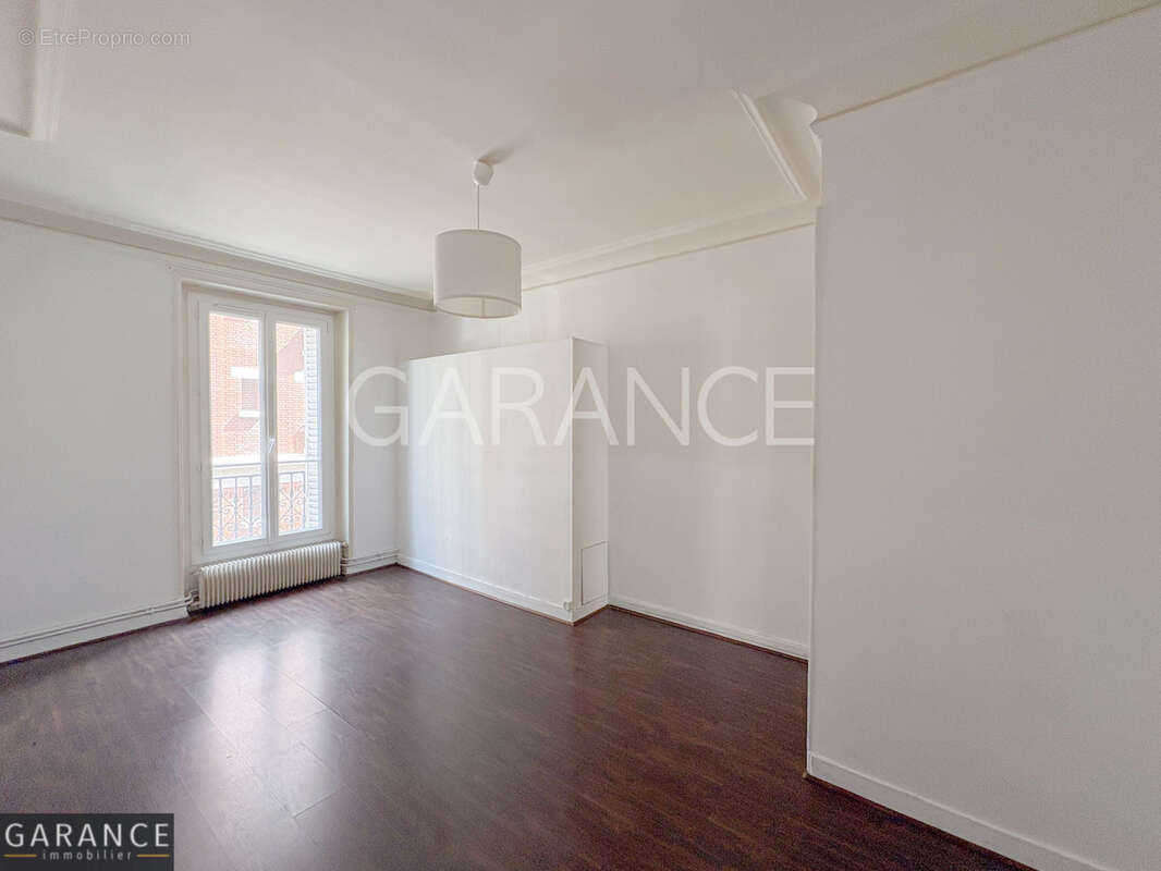 Appartement 83 m² à Paris-10e  - photo 7