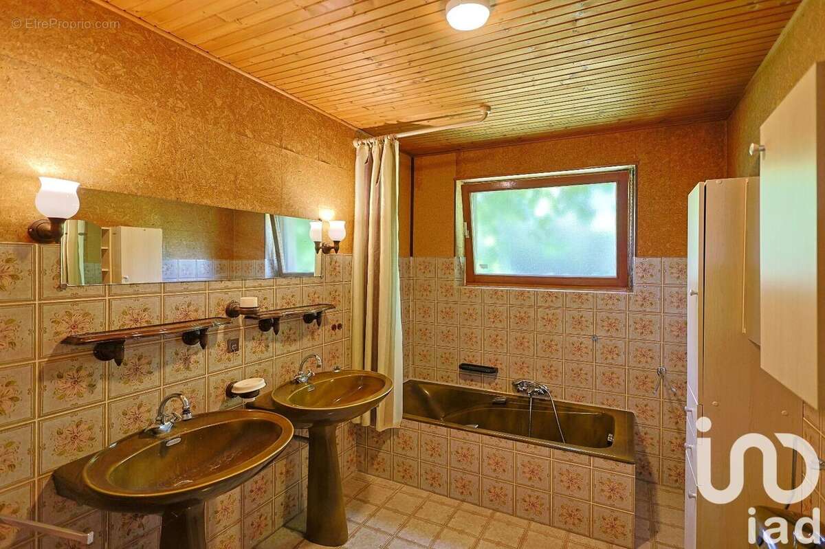 Maison 140 m² à Ernestviller  - photo 6
