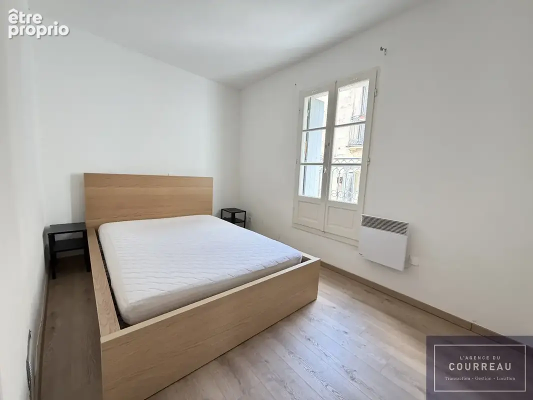 Place St Côme appartement de 31m2 - photo 4