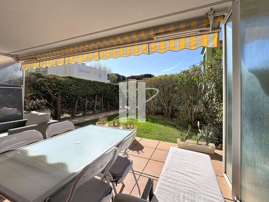 Appartement à SAINT-RAPHAEL