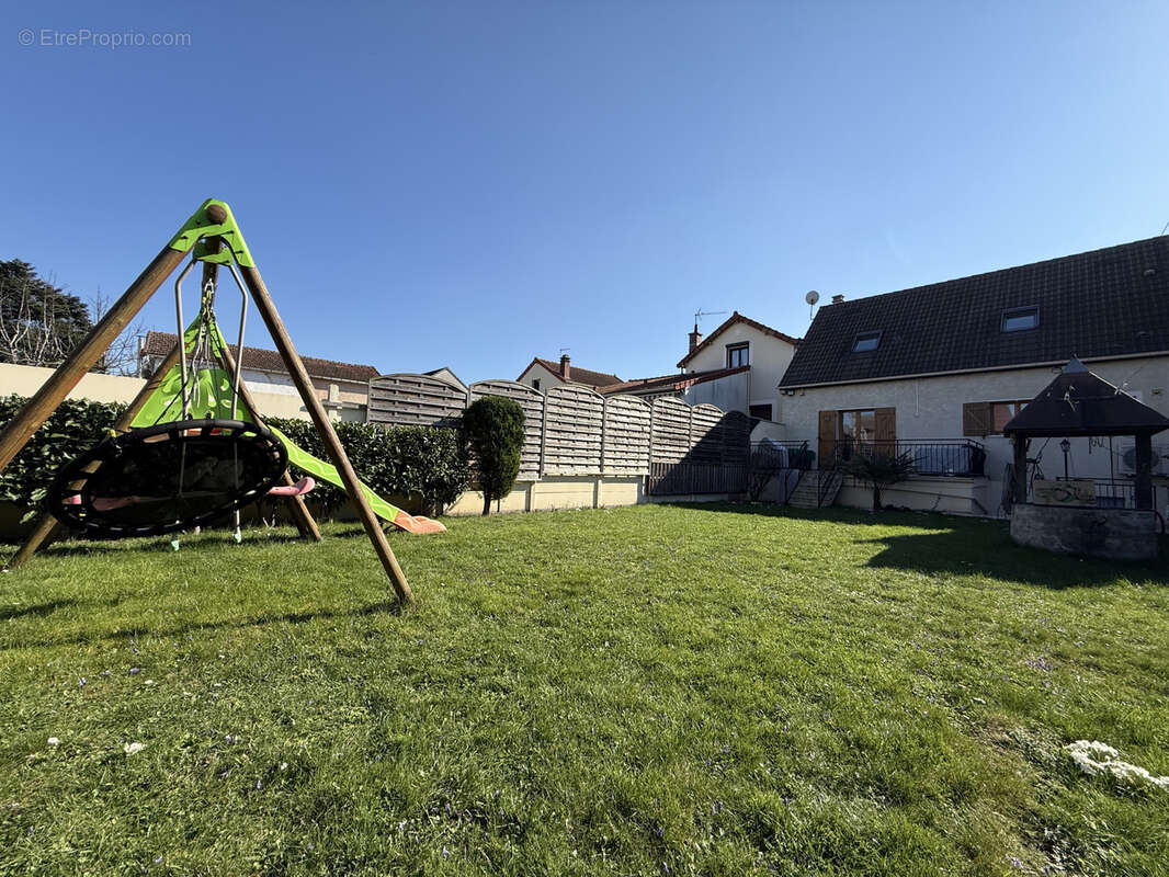 Maison à LE BLANC-MESNIL