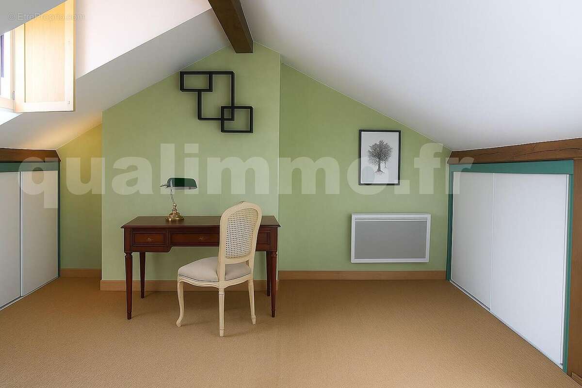 Bureau étage - Appartement à CLERMONT-FERRAND