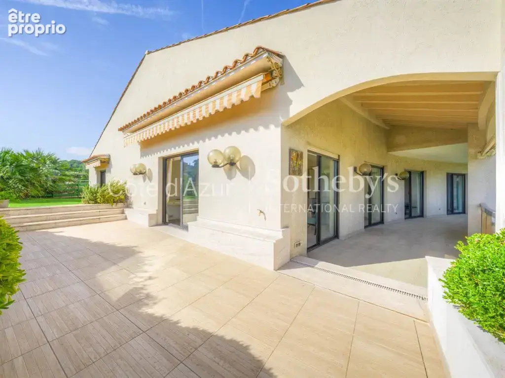 Mougins, grand appartement en dernier étage avec terrasses et vue mer - photo 2