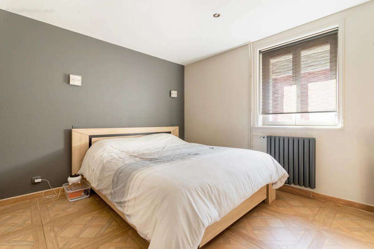 Maison à CROIX