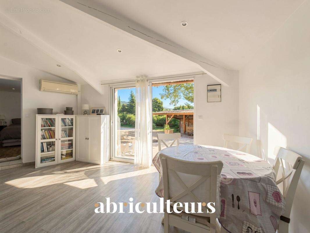 Villa composée de deux logements indépendants – Lauris, Luberon - photo 18