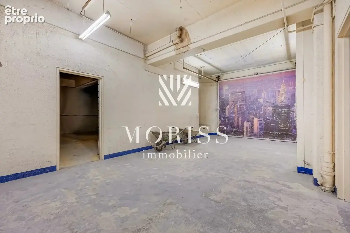 Local commercial de 280 m² – Rue Duhesme – Fort potentiel - photo 10
