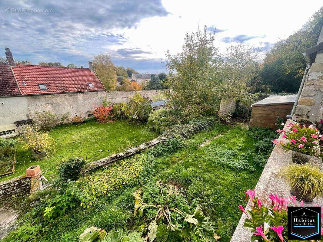 Maison à NANTEUIL-LE-HAUDOUIN