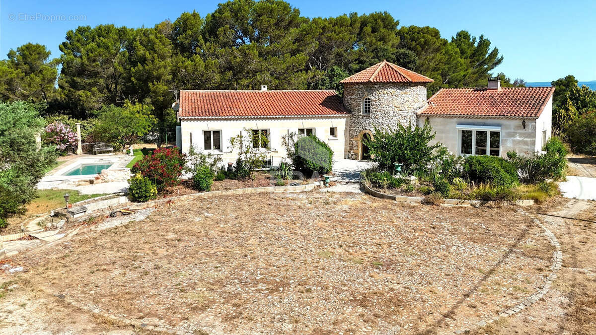 Maison à BOUC-BEL-AIR