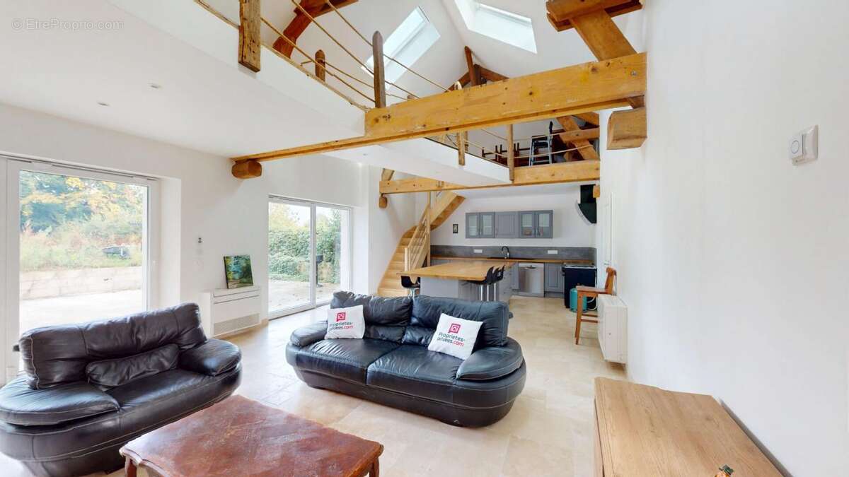 Maison à LA FERTE-MILON