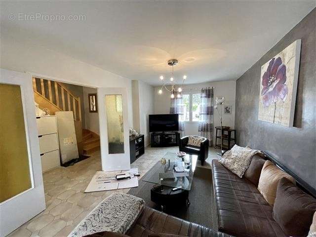 Maison à MONDEVILLE