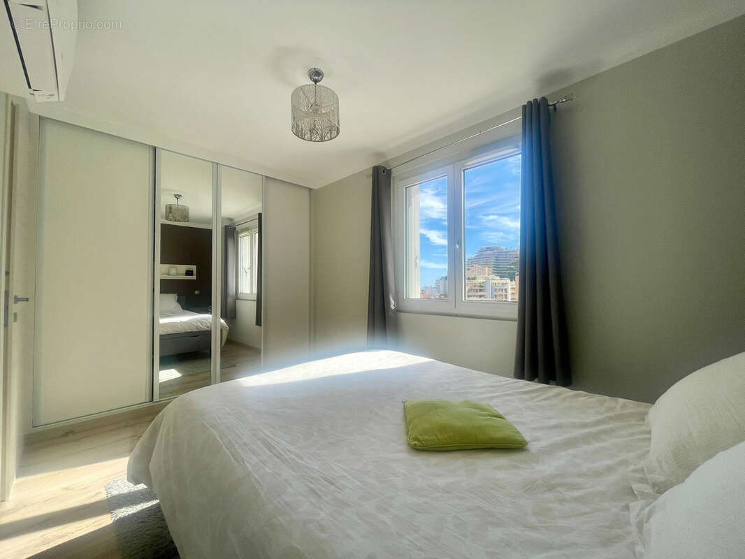 Appartement à BEAUSOLEIL