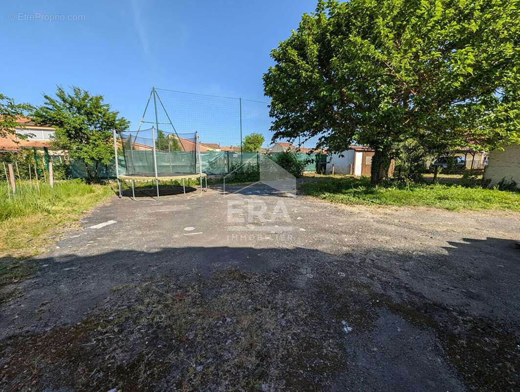 Maison à MONTPON-MENESTEROL