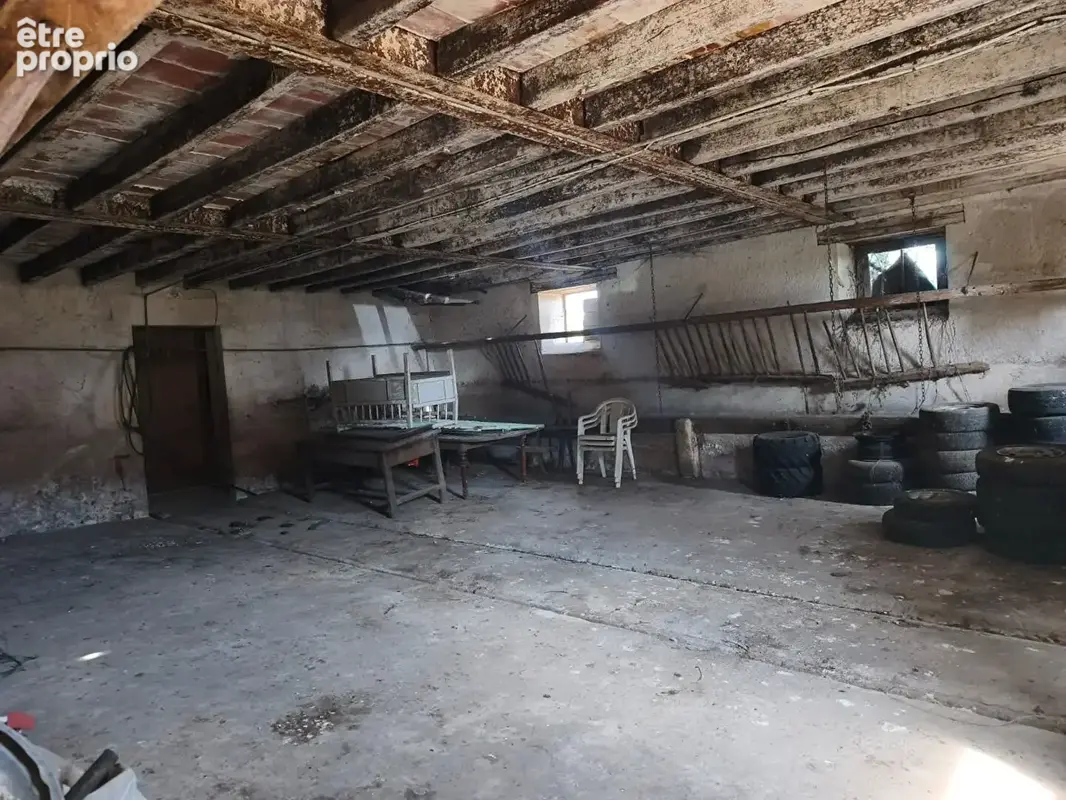 A SAINT-PIERRE-LE-MOUTIER (58240) Fermette avec 2 hectares - photo 8