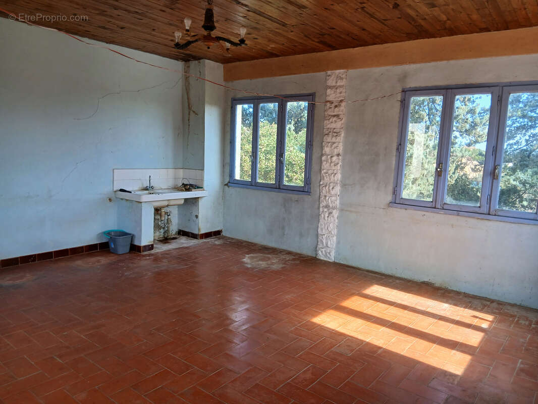 Maison à SAINT-CHRISTOL-LES-ALES