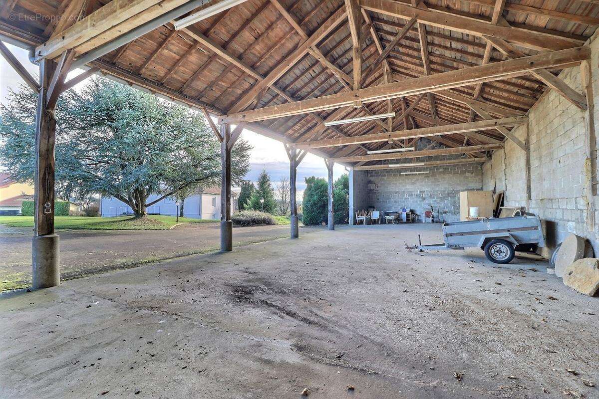 Maison à DOMPIERRE-LES-ORMES