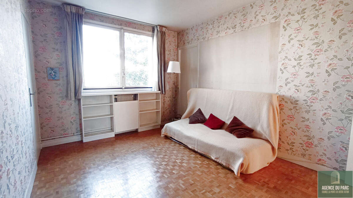 Appartement à VILLE-D'AVRAY