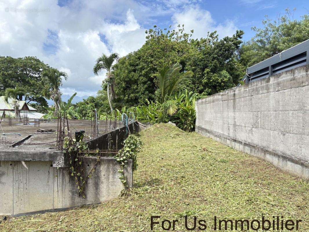 Maison à BAIE-MAHAULT