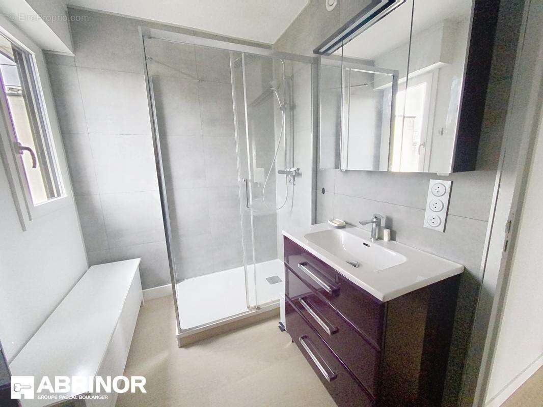 Appartement à MONS-EN-BAROEUL