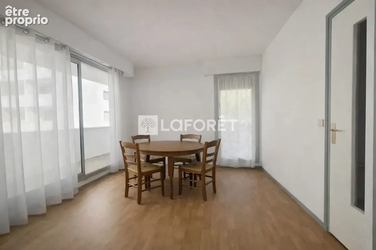 Royan Studio en rez-de-chaussée avec grand balcon  29 m² - photo 3
