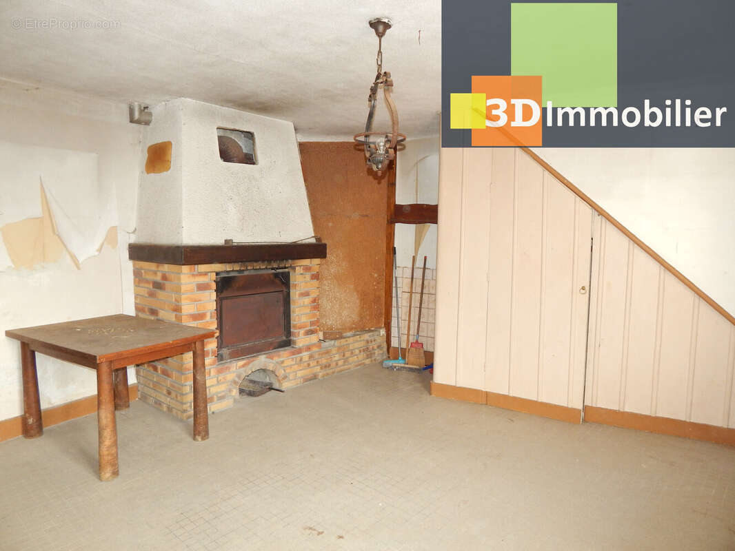 CUISINE SÉJOUR 21 M² - Maison à SELLIERES