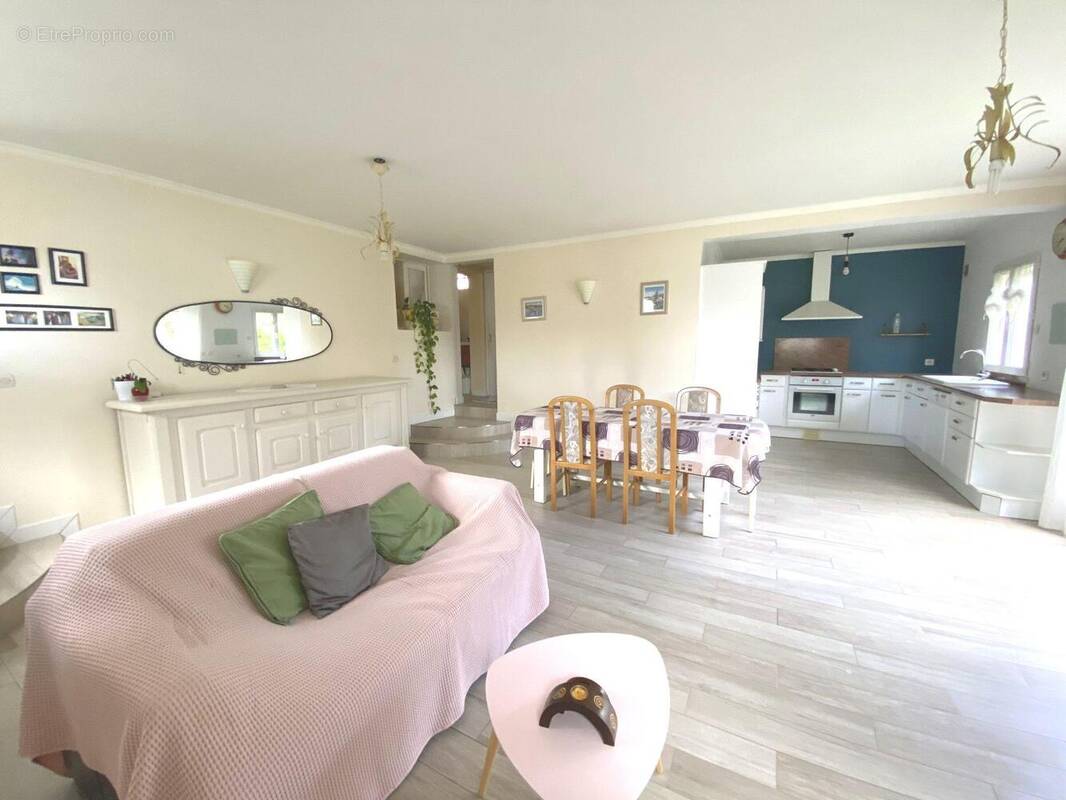 Maison à ORMESSON-SUR-MARNE