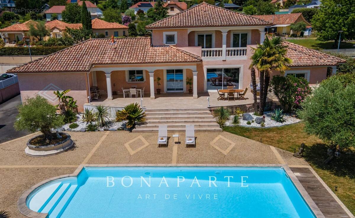Maison à MONTARDON