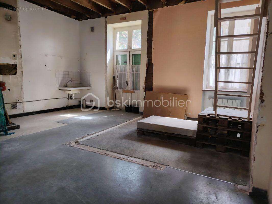 Appartement à NIVILLAC