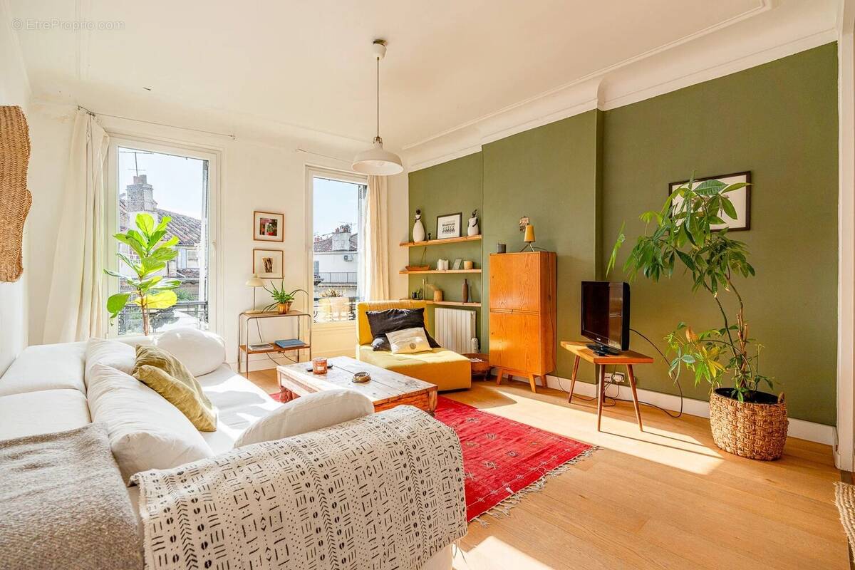 Appartement à MARSEILLE-1E