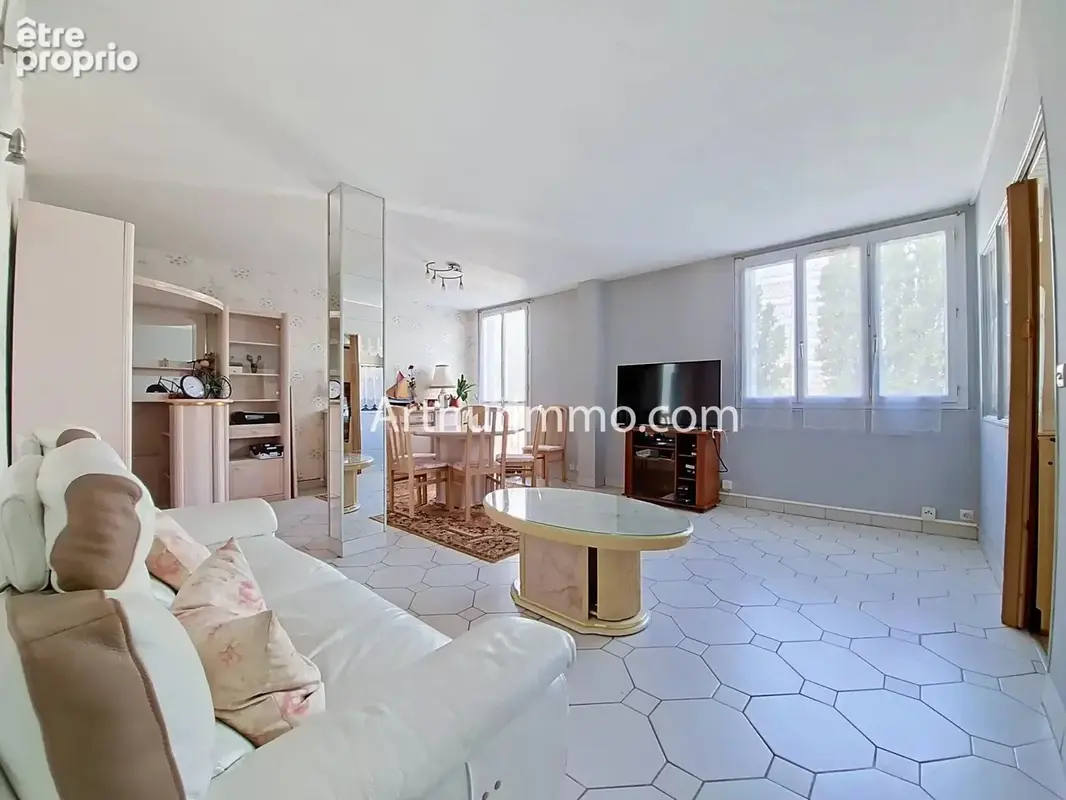 Appartement à VALENTON
