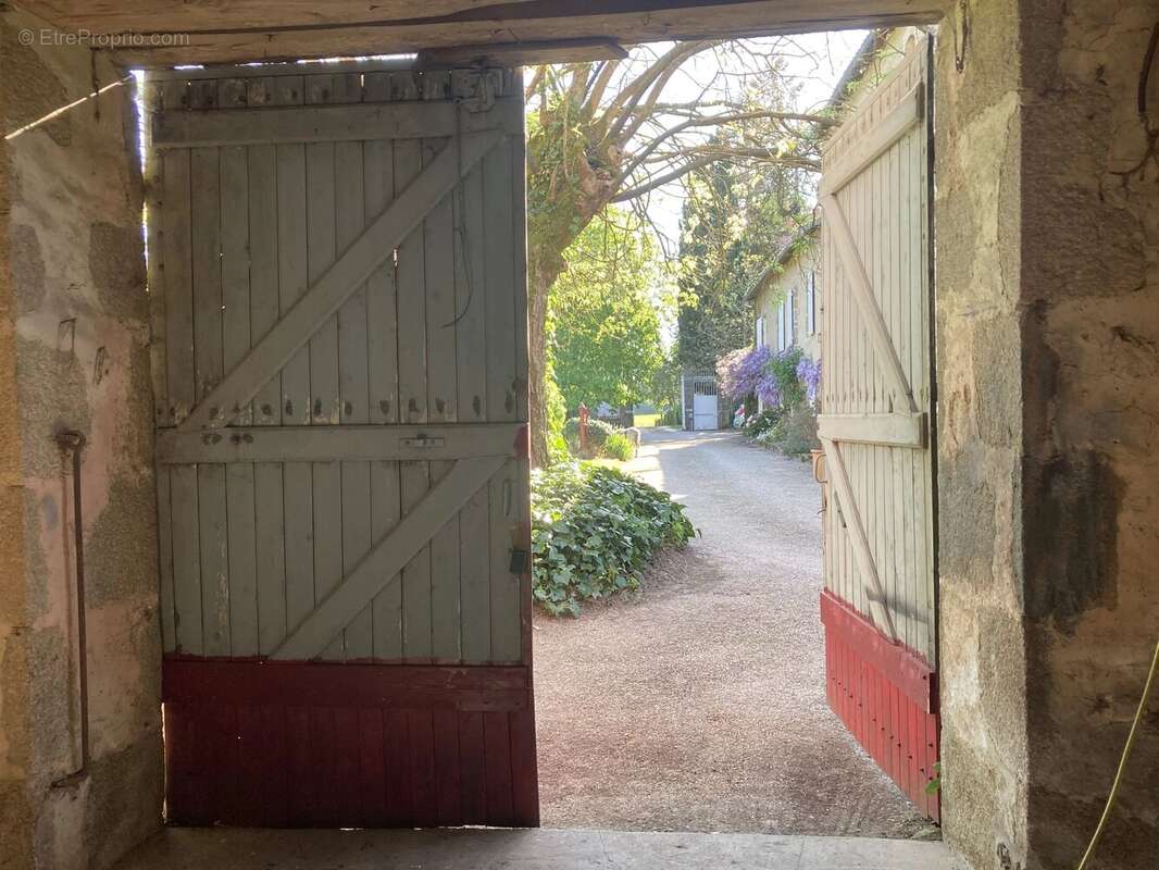 Maison à PARTHENAY