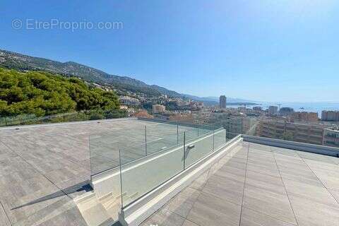 Appartement à BEAUSOLEIL