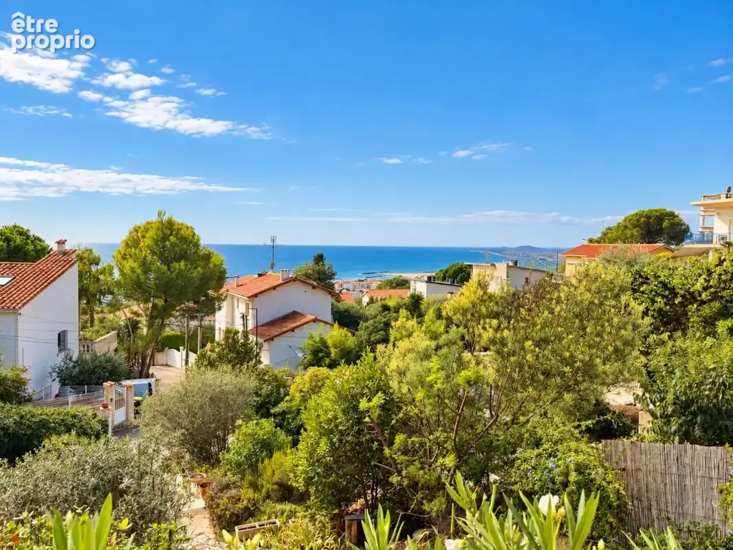 Villa mitoyenne  Côté Sud Saint-Clair  Vue mer - photo 2