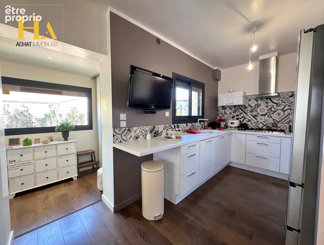 Maison rénovée 84.28m2, 3 pièces, 2 Chambres, Jardin 427m2, Garage - photo 7