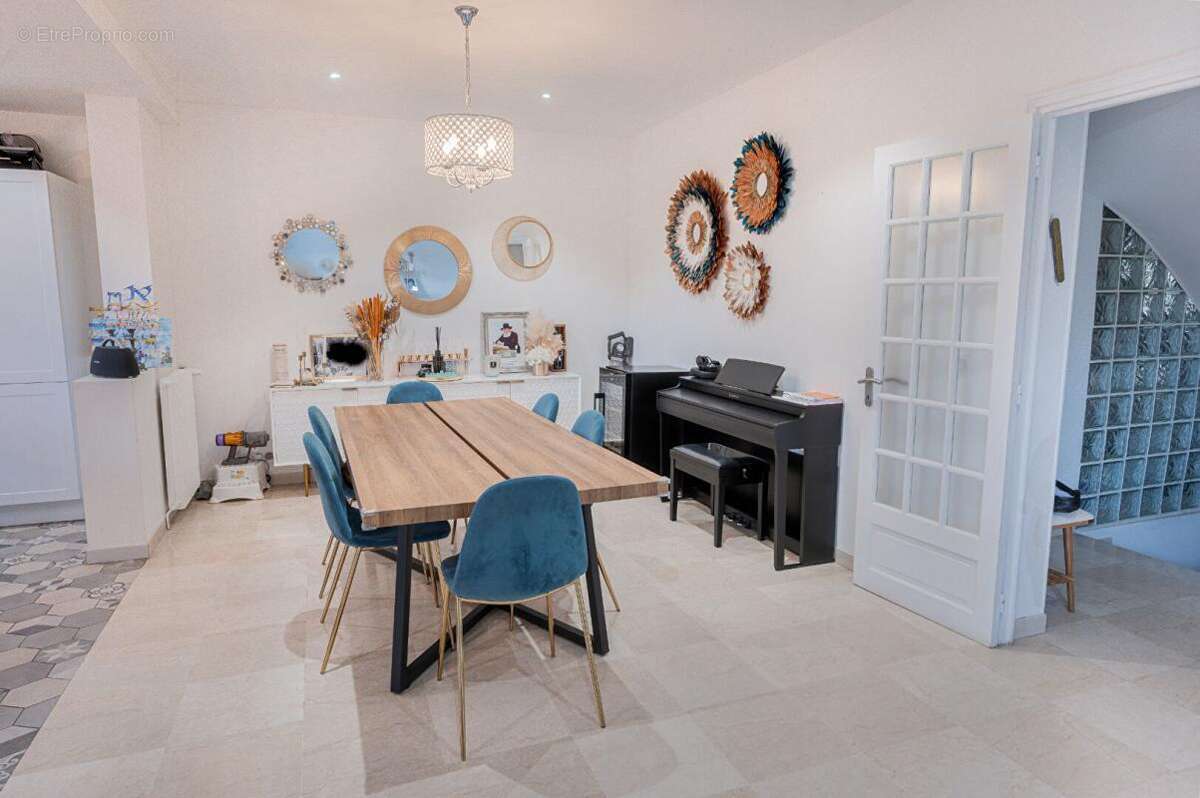 Maison à MAISONS-ALFORT